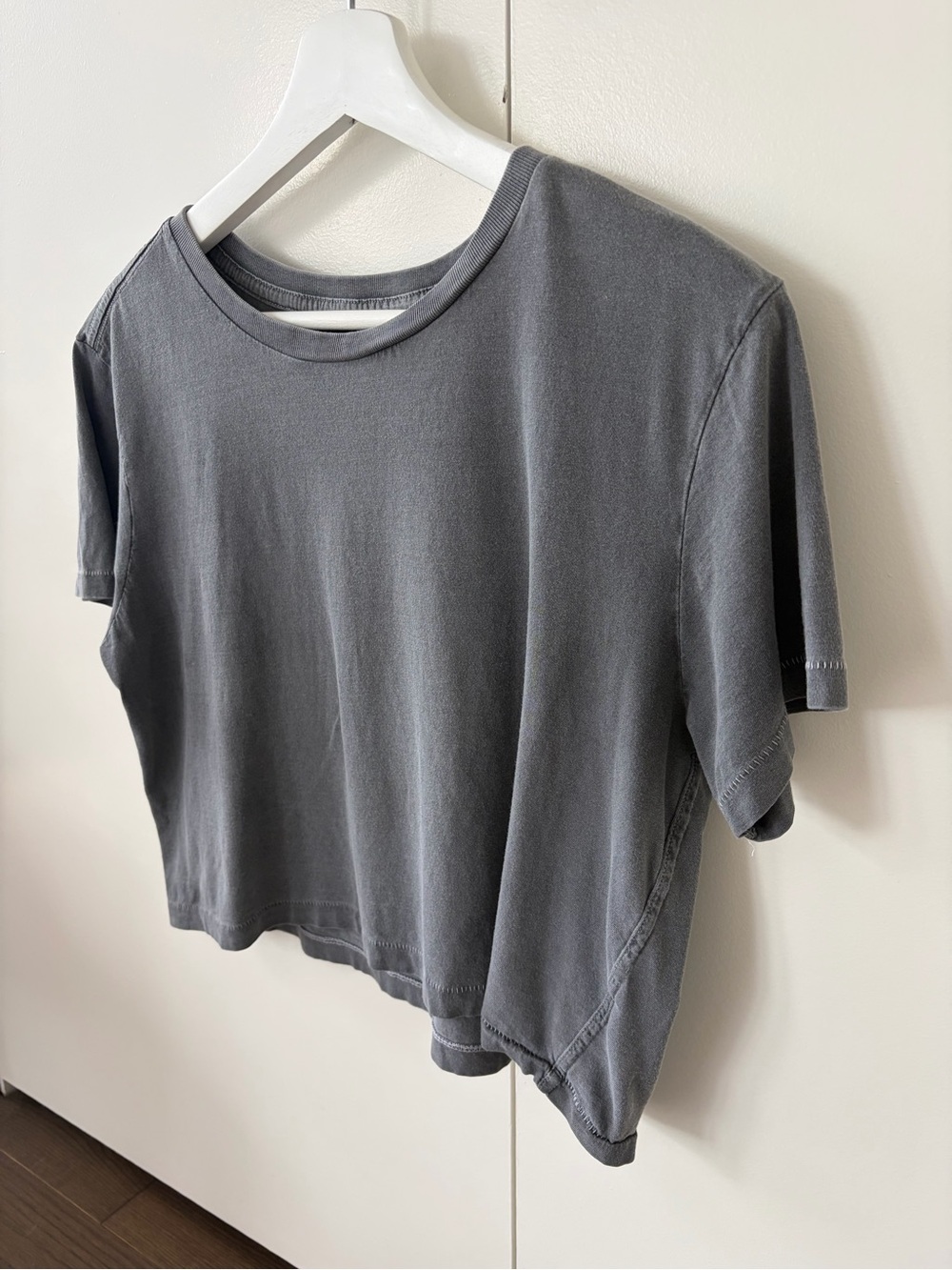 Glassons basic cropped tee - Picture 5 of 6